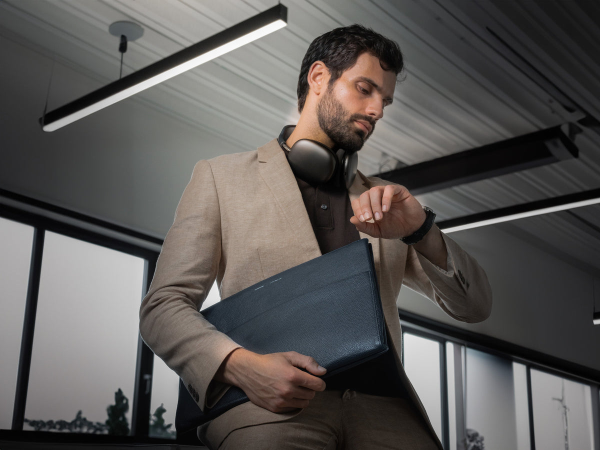 114 Leather Folio | Pebbled